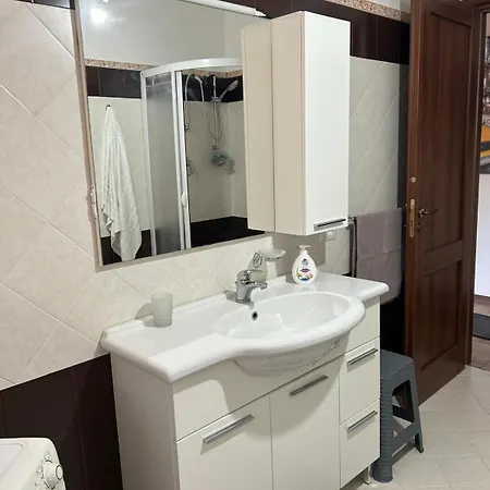 La Dolce With Garden And Private Parking Apartment